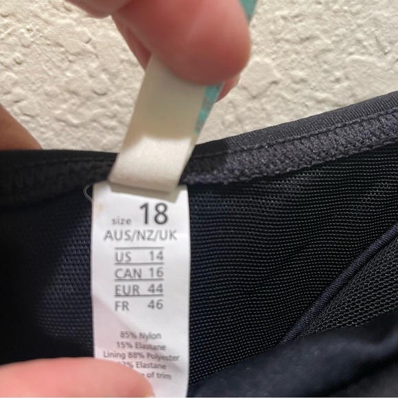 NEW SEA LEVEL SWIM Essentials Square Neck Swim Dress size US 14 AUS 18 - Picture 7 of 10